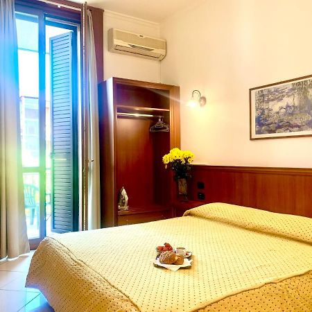 מילאנו Hotel Astrid מראה חיצוני תמונה