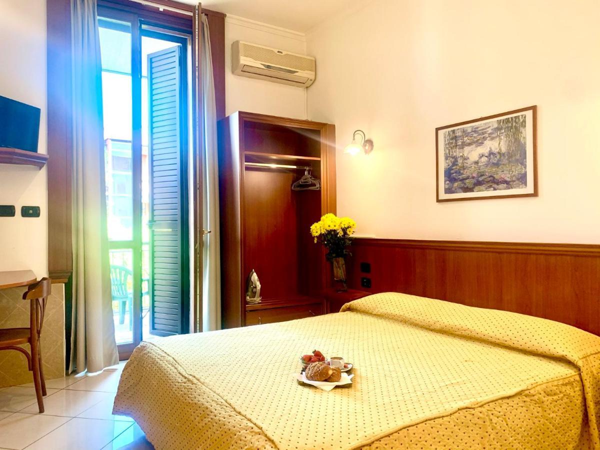 מילאנו Hotel Astrid מראה חיצוני תמונה