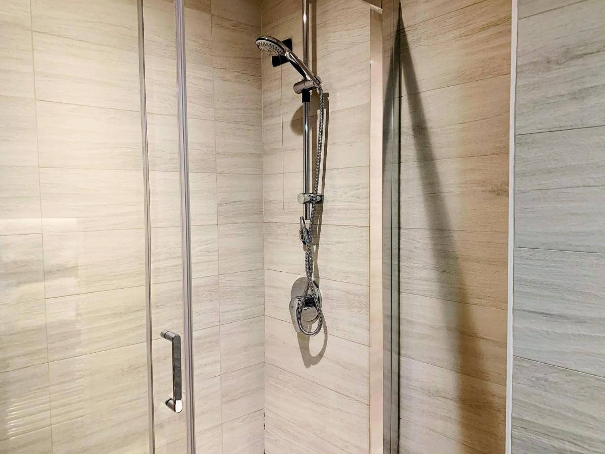 מילאנו Hotel Astrid מראה חיצוני תמונה