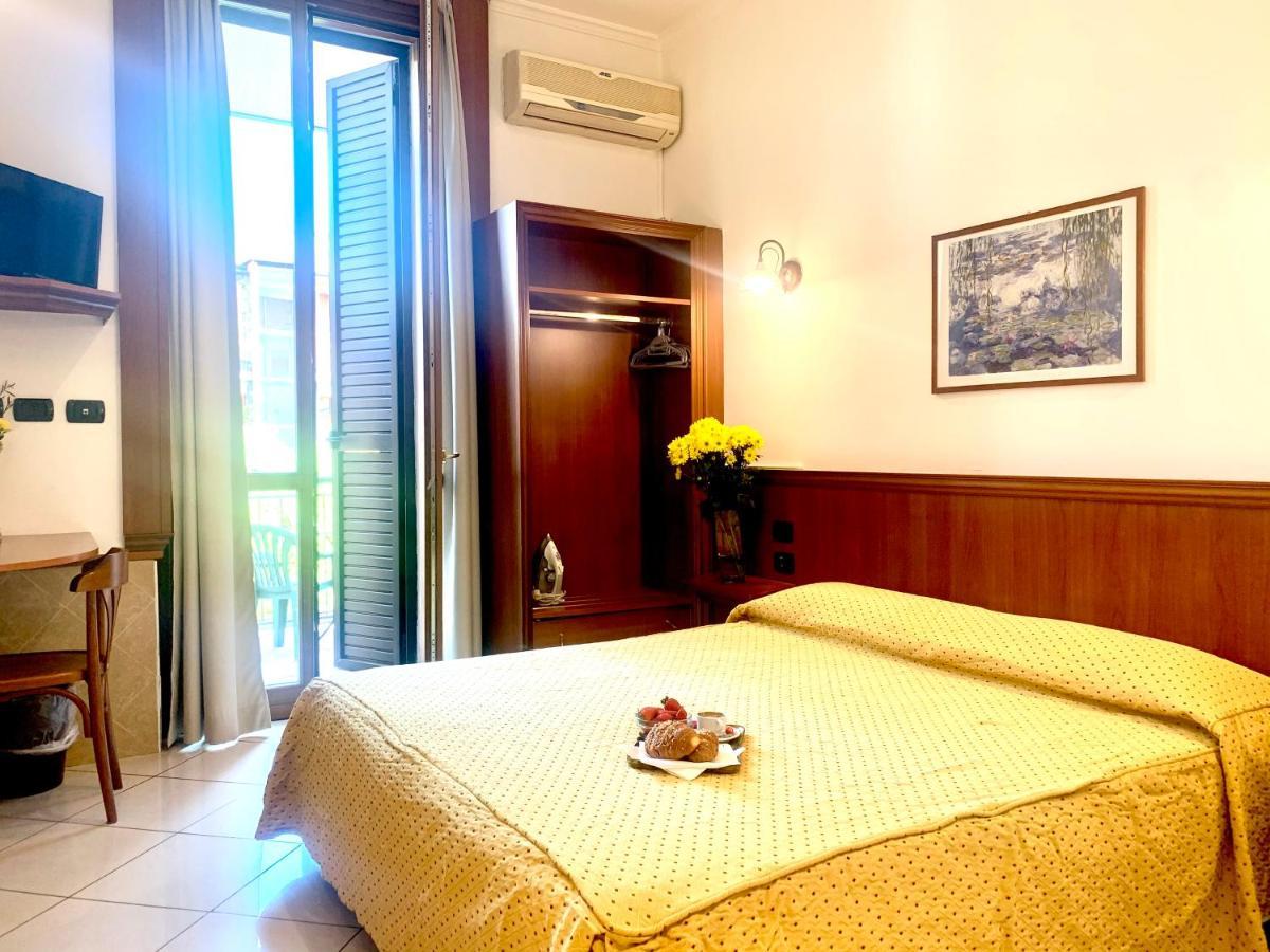 מילאנו Hotel Astrid מראה חיצוני תמונה